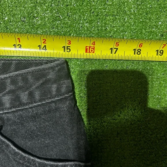 Classic Black Women's Jeans - Picture 5 of 8